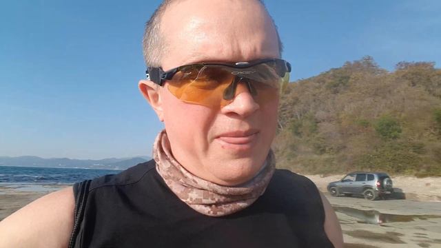 Туапсе, прогулка вдоль моря до причала смотреть онлайн