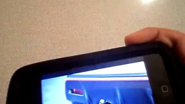 Обзор 2 чехлов Spek DualFlex 1UP Для iPod touch 4 смотреть онлайн