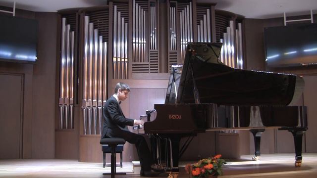 Шопен. Этюд № 1 (op. 10 № 1). Дмитрий Юдин (13 лет) смотреть онлайн