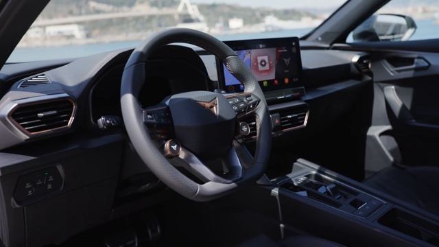 390 hp Cupra Formentor VZ5 gets Audi RS3 5-cylinder and an own yacht! REVIEW смотреть онлайн