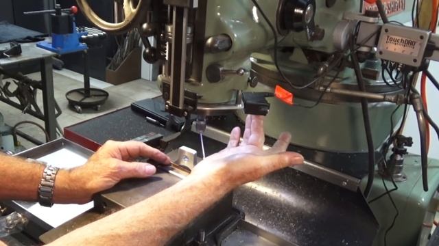 How to Add a Digital Readout to a Lathe Tailstock Using a Cheap Caliper смотреть онлайн