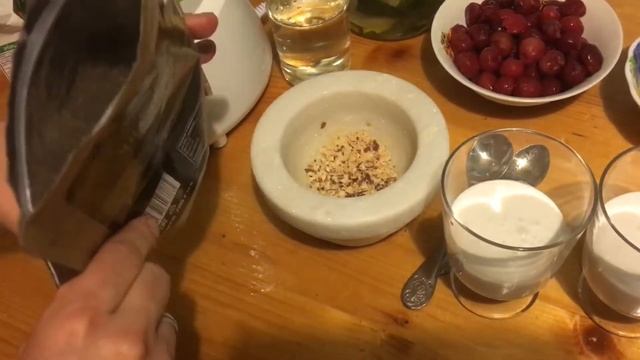 Пудинг из семян ЧИА на кокосовом молоке с ананасом и вишней!МЕГА полезный завтрак или вкусный десер смотреть онлайн