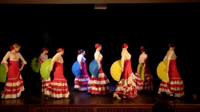 Алегриас с веерами смотреть онлайн