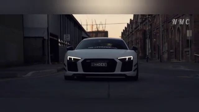 Музика ауди [BASS BOOSTED] AUDI R8 в колонку?? клубний басс смотреть онлайн