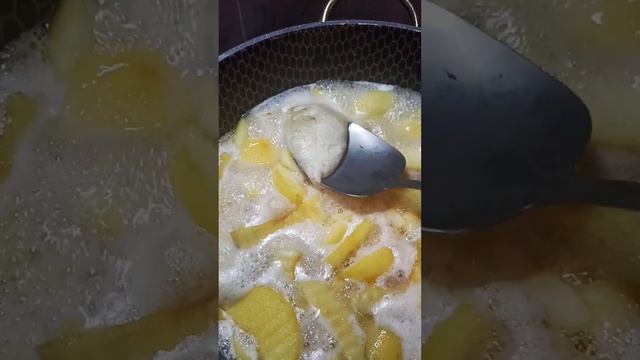 Самый душистый фрукт и самый вкусный Айвовая варенье смотреть онлайн