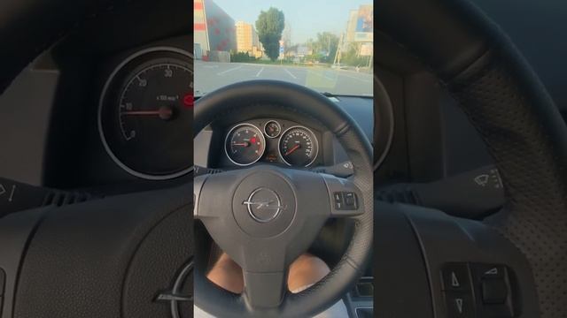 Opel Astra H смотреть онлайн