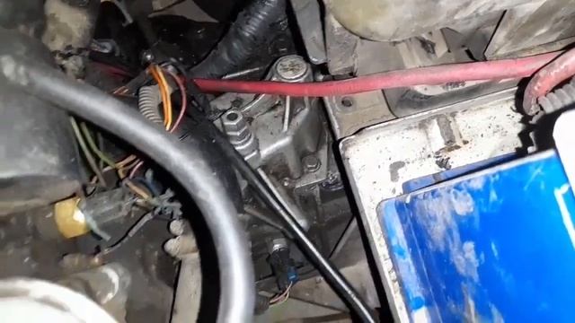 Вот где находится сапун для МКПП и зачем он нужен.Опель Вектра а 1.6 смотреть онлайн