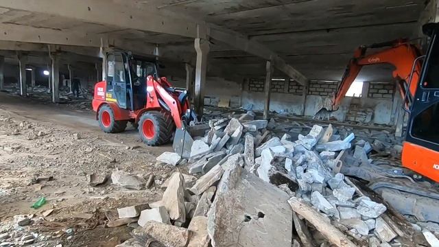 Вывоз бетонного боя / мини погрузчик Polar badger wl50 / мини экскаватор kubota kx 037 смотреть онлайн