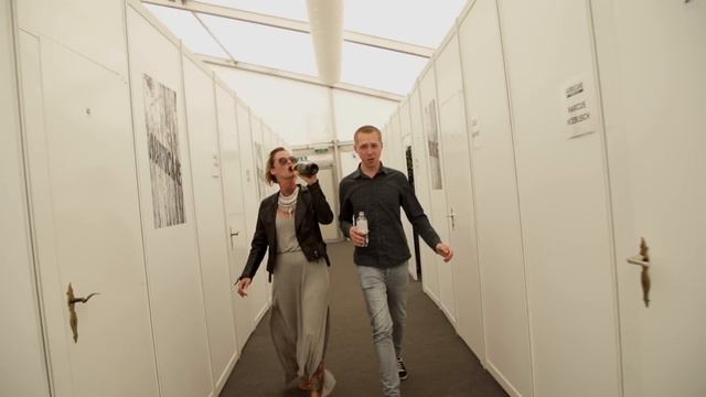 Jennifer Rostock - Tauben Aus Porzellan (Official Video)