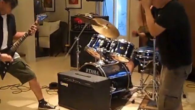 Jackson JS32T Rhoads - Laney Iron Heart Amps - Pearl Snare Drum - Tama Drums. Humdinger Band. смотреть онлайн