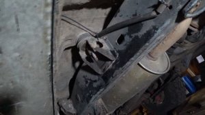 Замена подушек кузова Тойота Ленд Крузер 80