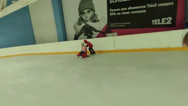 Женька - Покатушки на коньках 2021.12.13 смотреть онлайн