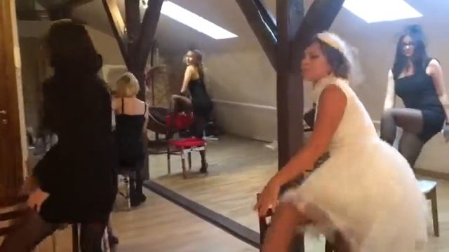 Очень смешно ???????Девичник смотреть онлайн