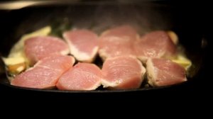 Стейк из индейки на сковороде