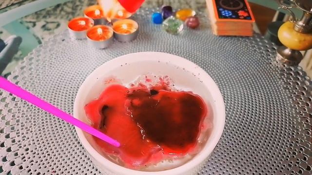 Кто о тебе думает прямо сейчас? | О чем ты должна знать сейчас ? Гадание на воске