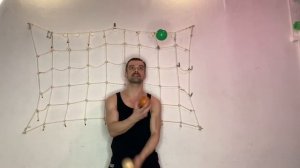Урок 9. Каскад+ бросок из-под руки. Жонглирование. Павел Горский.