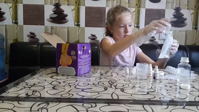 ШОК😱 СДЕЛАЛА из ЖВАЧКИ для РУК СЛАЙМ? ИЗМЕНЯЮ. смотреть онлайн