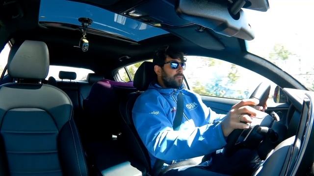 Prueba Kia Stinger 3.3 T-GDI V6 BiTurbo 370cv | Review | Español | TestDrive - CAR and GAS смотреть онлайн