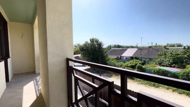 Красивый дом с участком у моря смотреть онлайн