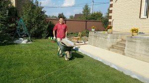 Укладка тротуарной плитки. Установка бордюров. Часть 2.