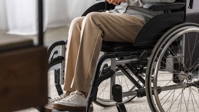 В Москве эксперты незаконно признали инвалидами более 230 человек смотреть онлайн