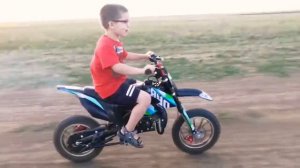 Поездка на детском питбайке