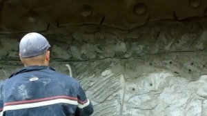 как  сделать  декоративную  ковку  и  заклёпки  на  фасаде  гаража из  арт  бетона  мастер  класс.