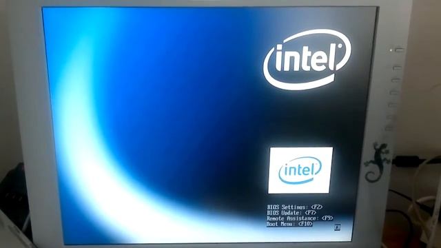 Intel DQ67SW motherboard unable to configure RAID смотреть онлайн