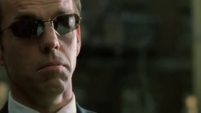 Агент Смит умничает