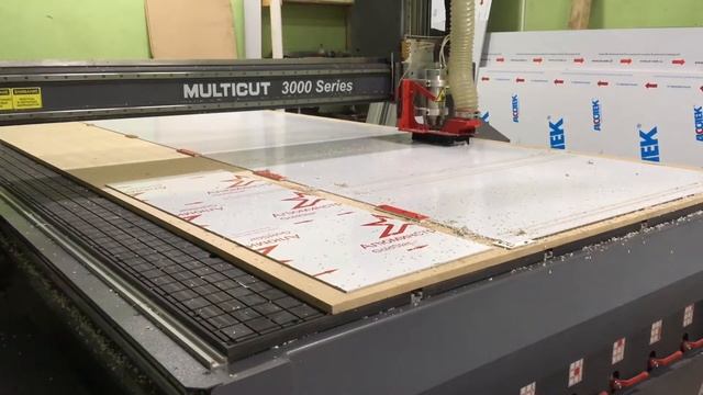 Фрезеровка композита на станке с ЧПУ для сети магазинов «Магнит» смотреть онлайн