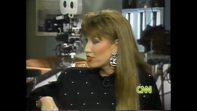 Bella Shaw interviews Eric Roberts on CNN Showbiz Today смотреть онлайн