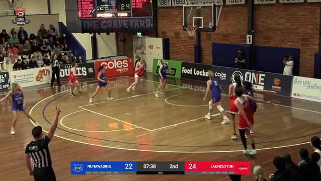 Marianna Tolo Posts 10 points & 12 rebounds vs. Nunawading смотреть онлайн