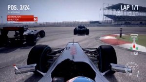 F1 2010 PC  Gameplay [Bahrain] (first lap)