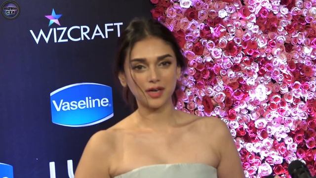 Bollywood React on 500 & 1000rs notes BAN | Aamir Khan, Deepika Padukone, смотреть онлайн