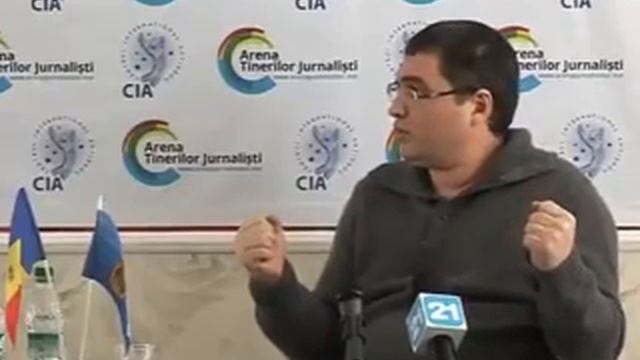 Усатый Ренато рвет парус молдавским политикам часть 1 смотреть онлайн