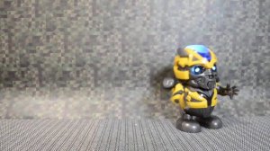 Танцующий робот Бамблби