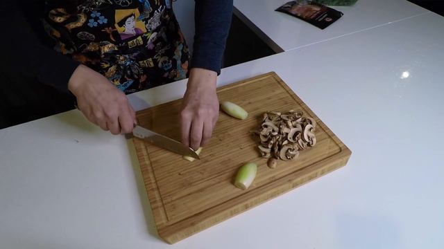 Гречка по-русски от Шефа | Сытное горячее блюдо из гречки с овощами и беконом смотреть онлайн