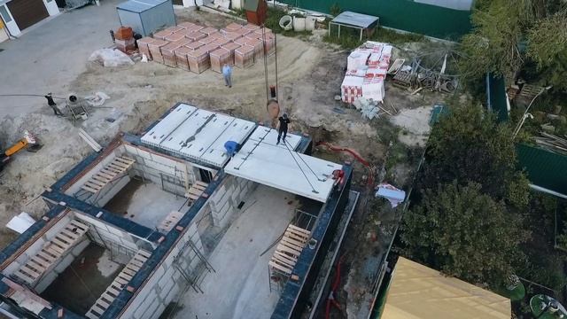 Перекрытия на фундамент - Укладка плит - Цокольный этаж - Стабилис - Строительство домов Тюмень