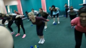 СУШИМ РУКИ...ПОДТЯГИВАЕМ ТРИЦЕПС...домашний тренинг