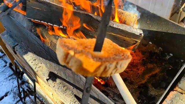 Вкус детства. Как правильно пожарить ХЛЕБ на костре смотреть онлайн