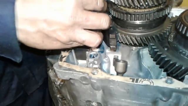 FIAT SPAZIO 1992 COMO REPARAR CAJA DE CAMBIOS QUE SUENA EN 3ERA 4TA 5TA AL ENTRAR смотреть онлайн