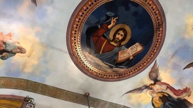 Ирина Верина-Михалкина - стихотворение "В Храме", читает автор смотреть онлайн