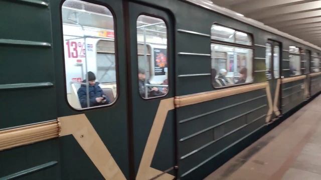 Последние годы работы 81-717.5/714.5 "Номерной" на Калужско-Рижской Линии... смотреть онлайн