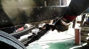 Митсубиси Фусо замена втулок рессоры  сьемником.