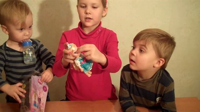 Распаковываем куклу Дисней "Золушка в детстве" смотреть онлайн