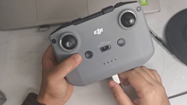 DJI mavic mini 2 fly more combo. Remote not working. Won't turn on and not charging. смотреть онлайн