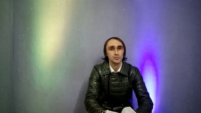 Шедшие впереди заставляли слепого молчать и не беспокоить Иисуса Христа. смотреть онлайн