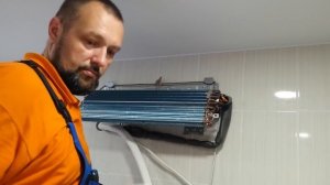 Разбираем внутренний блок кондиционера для чистки