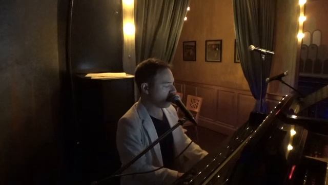 The Oracle Show - Two of Hearts смотреть онлайн