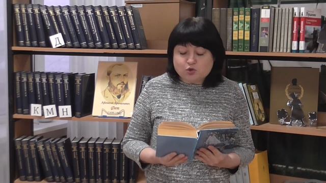 Двулученская Светлана читает стихотворение «Опять незримые усилья...» смотреть онлайн